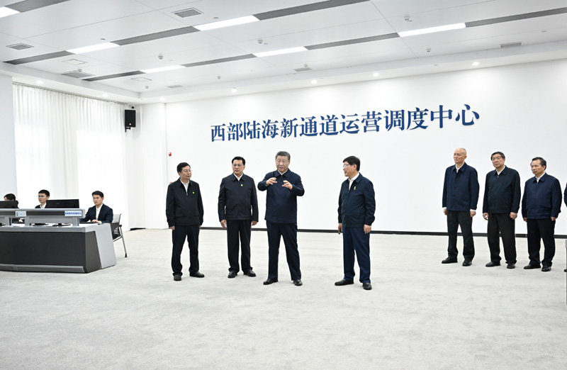 習近平在重慶考察時強調(diào)
進一步全面深化改革開放
不斷譜寫中國式現(xiàn)代化重慶篇章
蔡奇陪同考察「相關圖片」